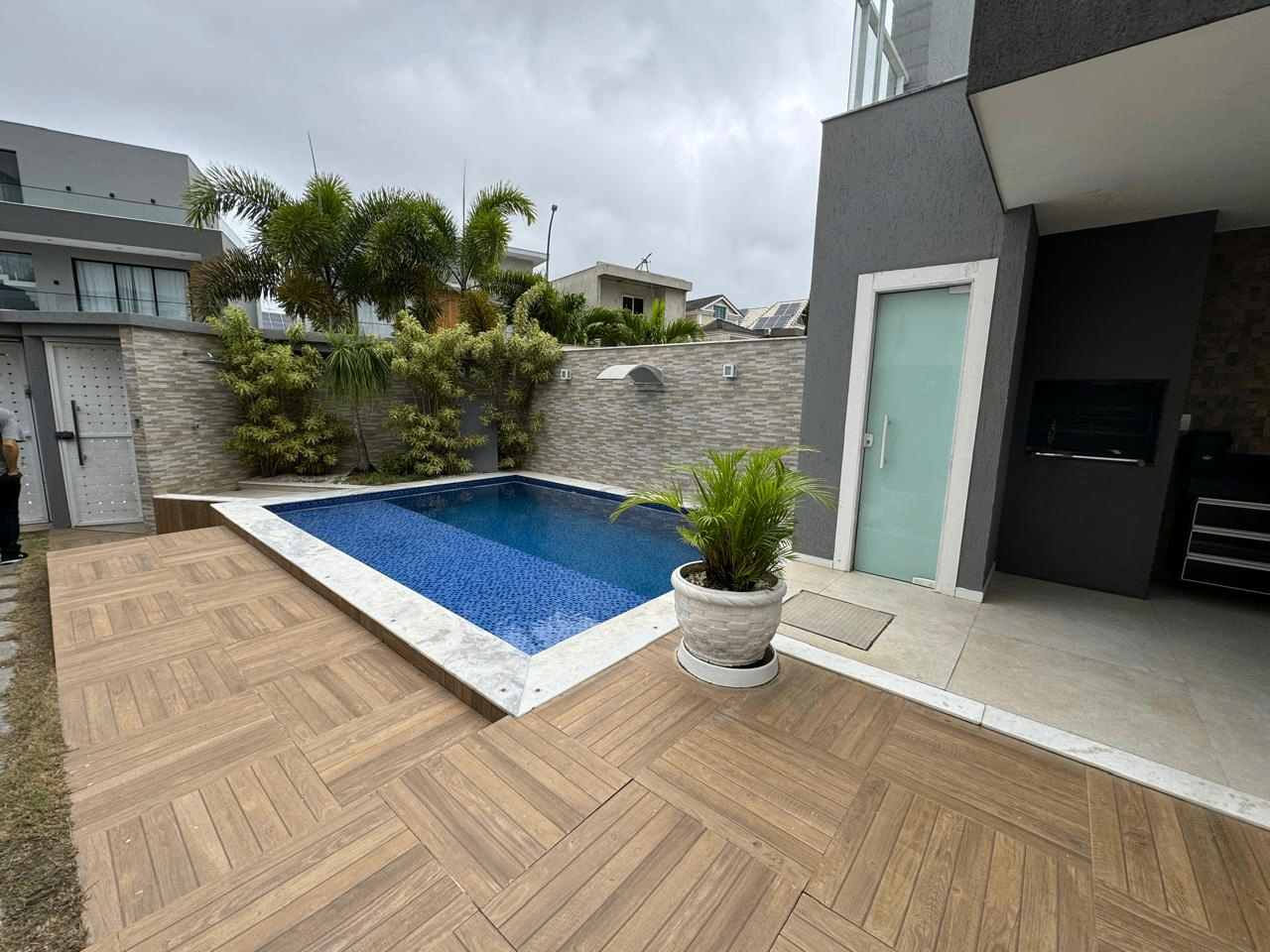 Casa à venda com 6 quartos, 5 suítes, 4 vagas e 484m² no Recreio dos Bandeirantes, Rio de Janeiro (RJ) — foto 2 de 20