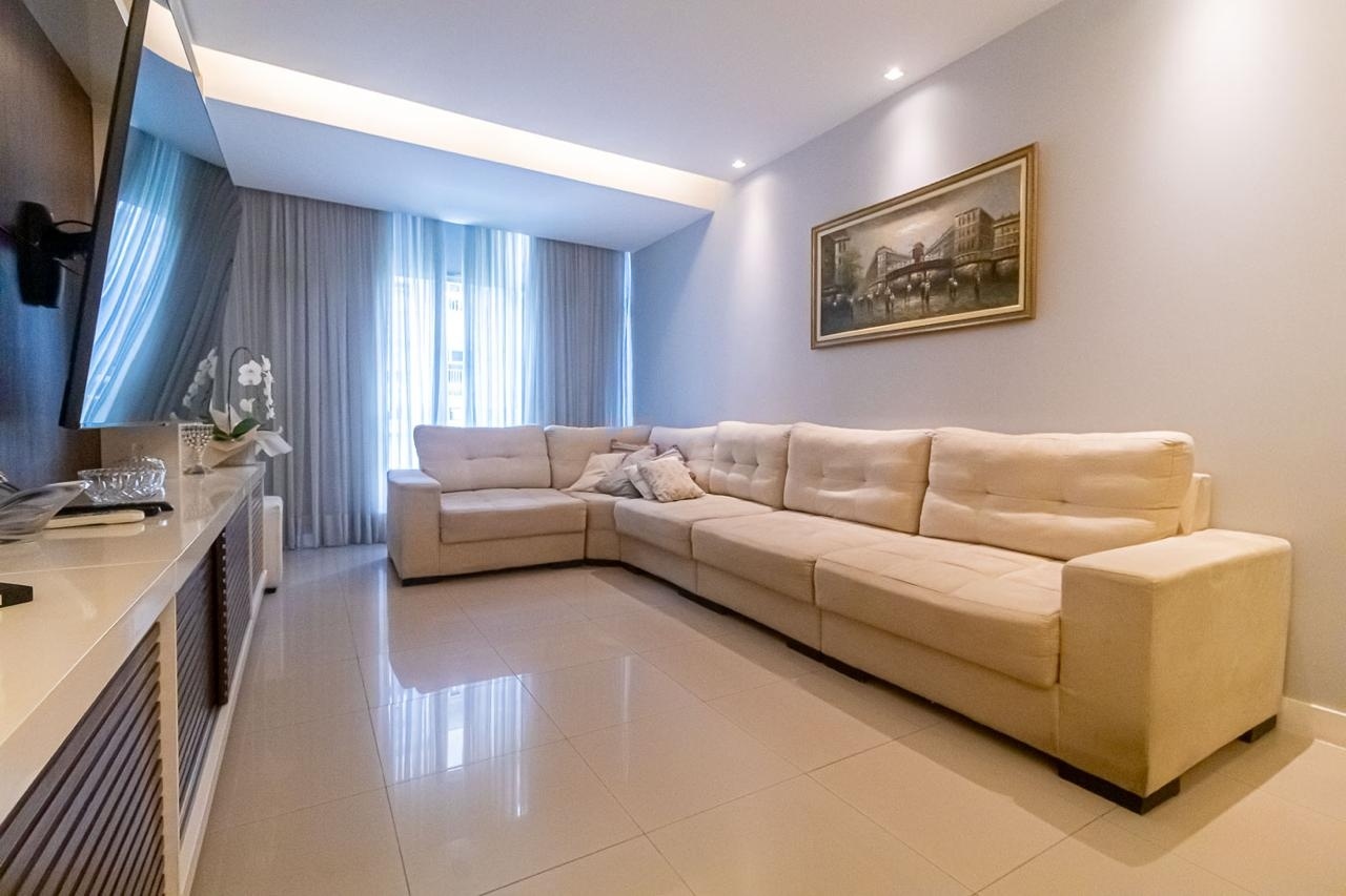 Apartamento à venda com 3 quartos, 1 suíte, 2 vagas e 156m² no Copacabana, Rio de Janeiro (RJ) — foto 2 de 20