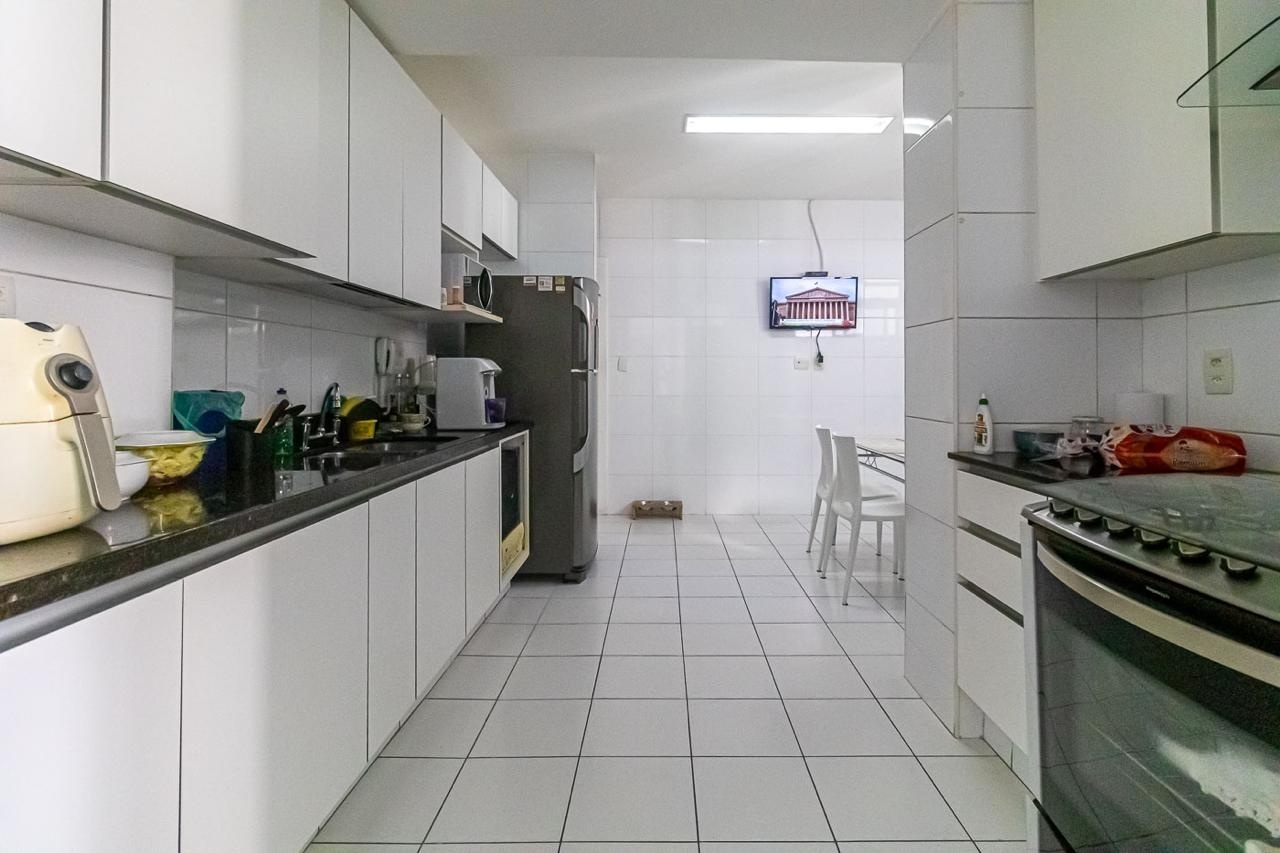 Apartamento à venda com 3 quartos, 1 suíte, 2 vagas e 156m² no Copacabana, Rio de Janeiro (RJ) — foto 13 de 20