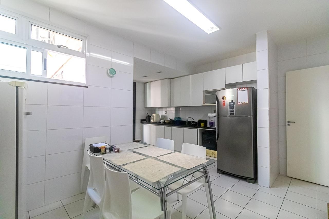 Apartamento à venda com 3 quartos, 1 suíte, 2 vagas e 156m² no Copacabana, Rio de Janeiro (RJ) — foto 14 de 20