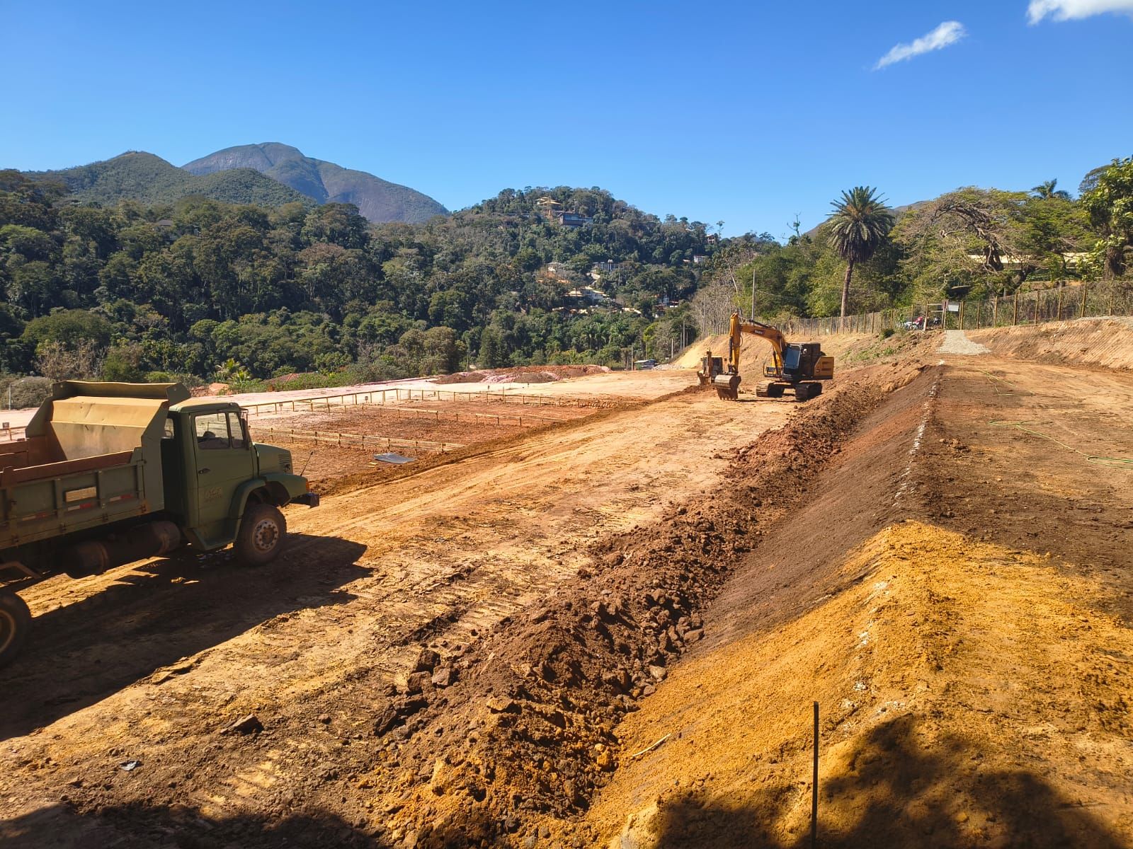 Casa à venda com 3 quartos, 3 suítes, 3 vagas e 147m² no Itaipava, Petrópolis (RJ) — foto 22 de 28