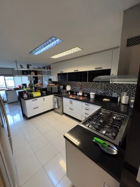 Apartamento à venda com 4 quartos, 4 suítes, 3 vagas e 262m² no Barra da Tijuca, Rio de Janeiro (RJ) — foto 27 de 30